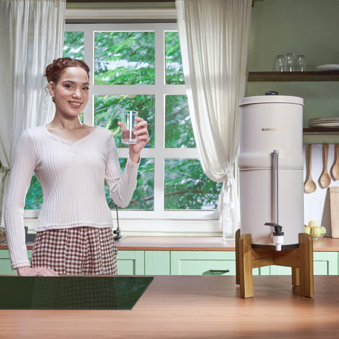 Inox Blanco Edición Limitada – Filtro de Agua por Gravedad (Soporte de Madera + Grifo Indicador)