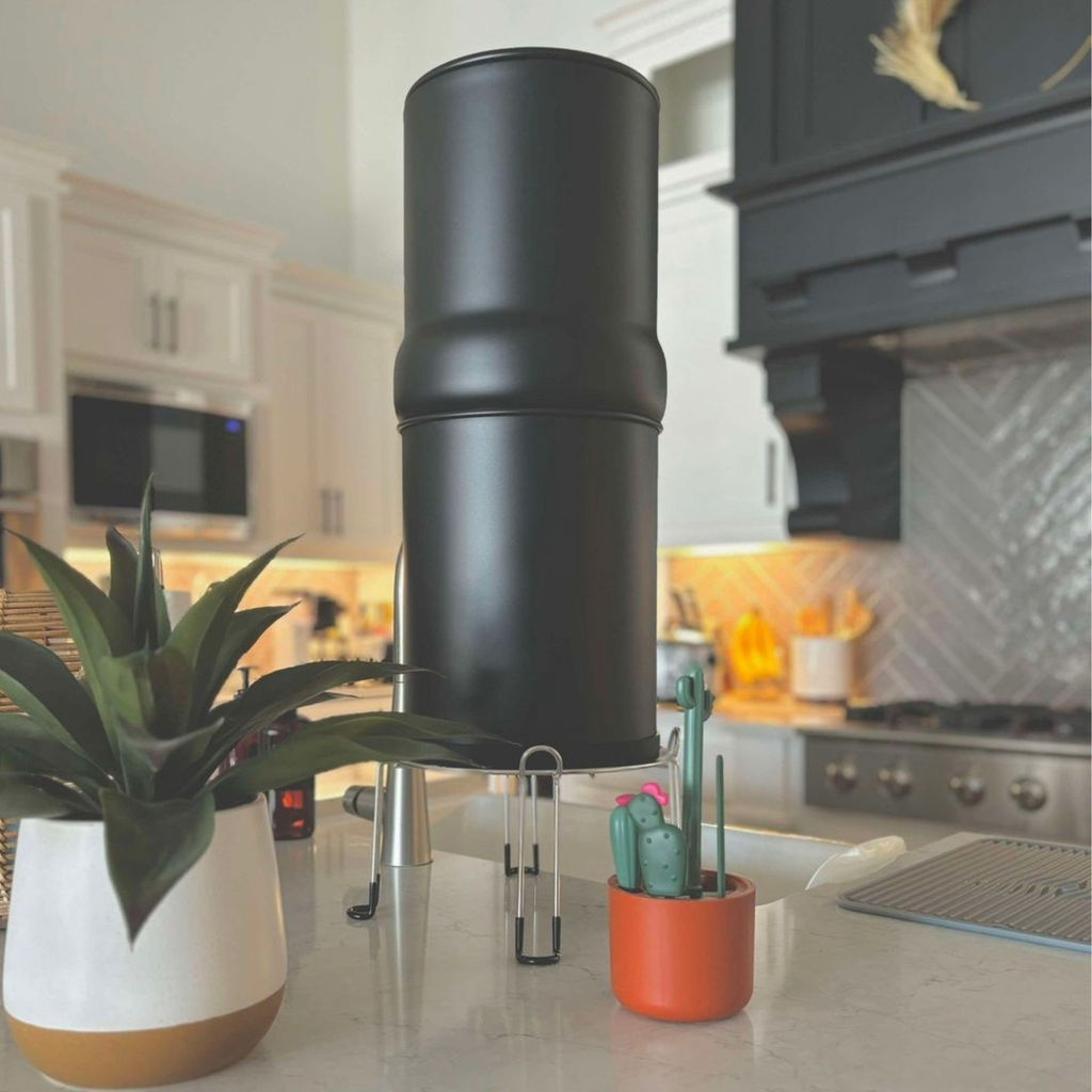 6 Litres Inox Noir Édition Limitée - Filtre à Eau et Purificateur d’Eau - EuroGuard Filtre