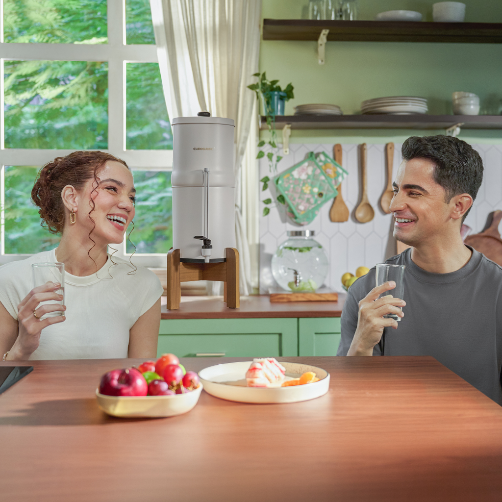 Inox Blanc Édition Limitée - Filtre à Eau et Purificateur d’Eau (support bois + robinet niveau d’eau)